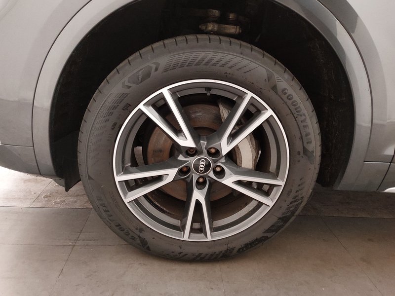 Audi Q5 50 TFSI e quattro S line automatik • el. vrata prtljažnika • LED — 8