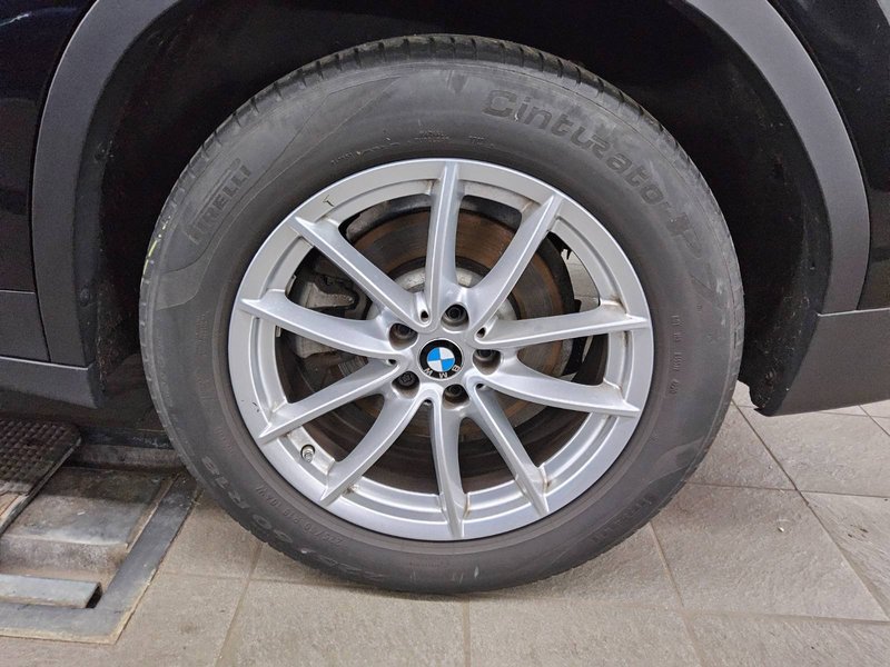 BMW X3 xDrive20d automatik • Full LED • AHK — 10