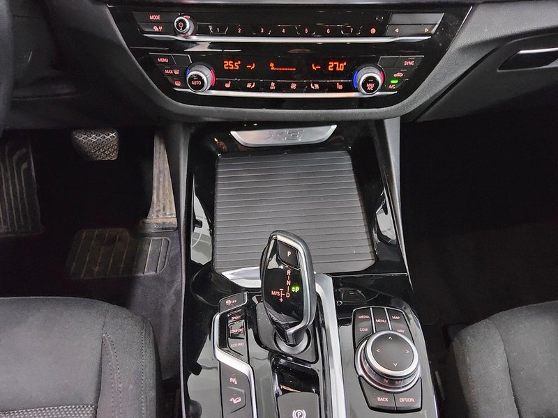 BMW X3 xDrive20d automatik • Full LED • AHK — 6