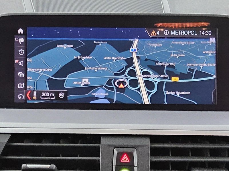 BMW X3 xDrive20d automatik • Full LED • AHK — 7