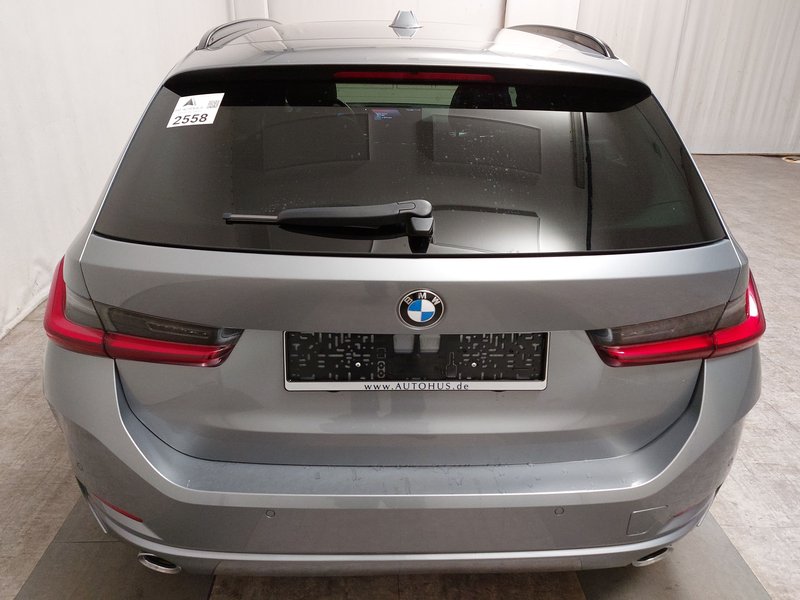 BMW 320d Touring automatik • ACC • Full LED — 14