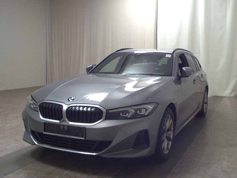 BMW 320d Touring automatik • ACC • Full LED — 2
