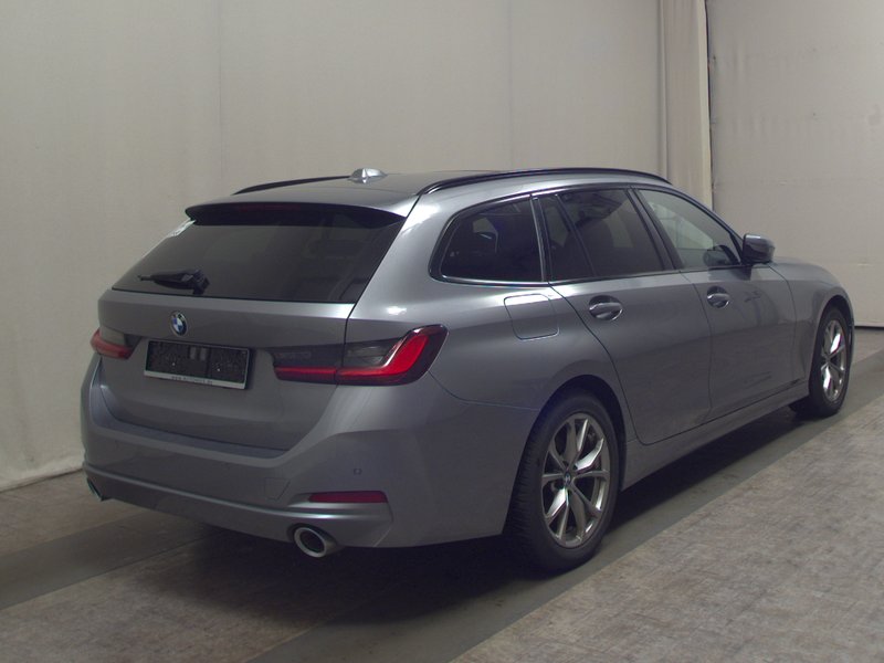 BMW 320d Touring automatik • ACC • Full LED — 4