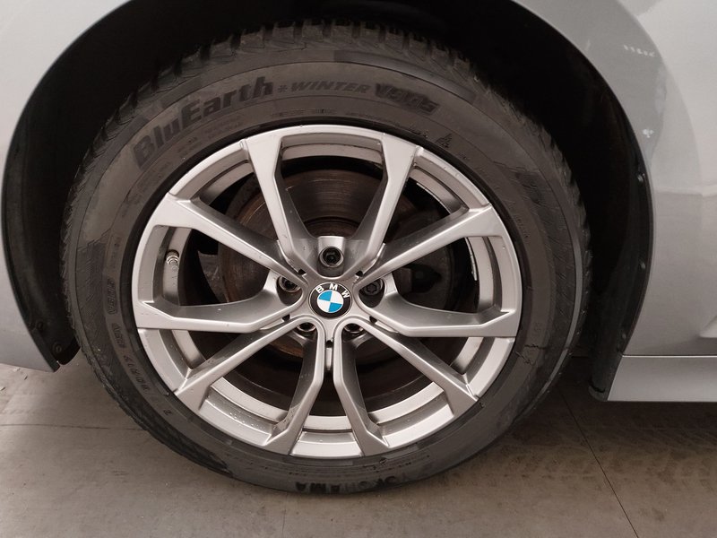 BMW 320d Touring automatik • ACC • Full LED — 8