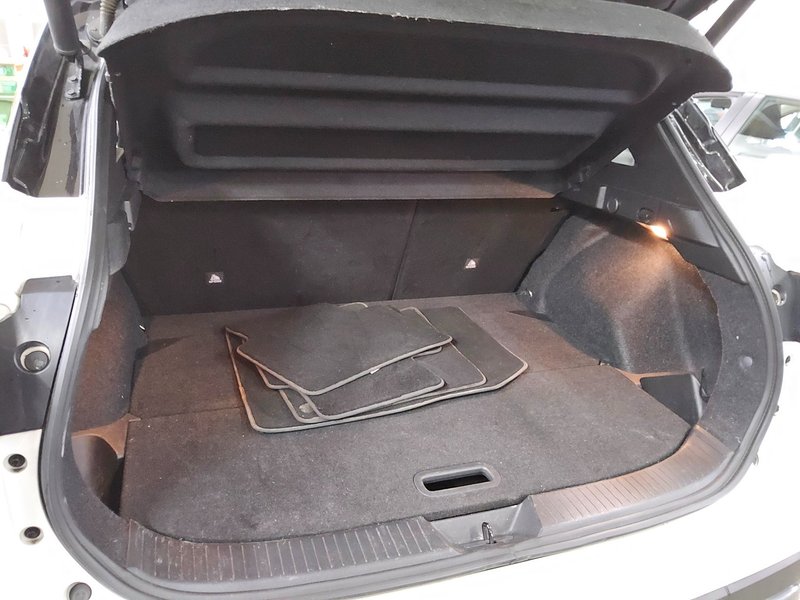 Nissan Qashqai 1.3 DIG-T automatik Tekna • ACC • kuka za vuču — 12