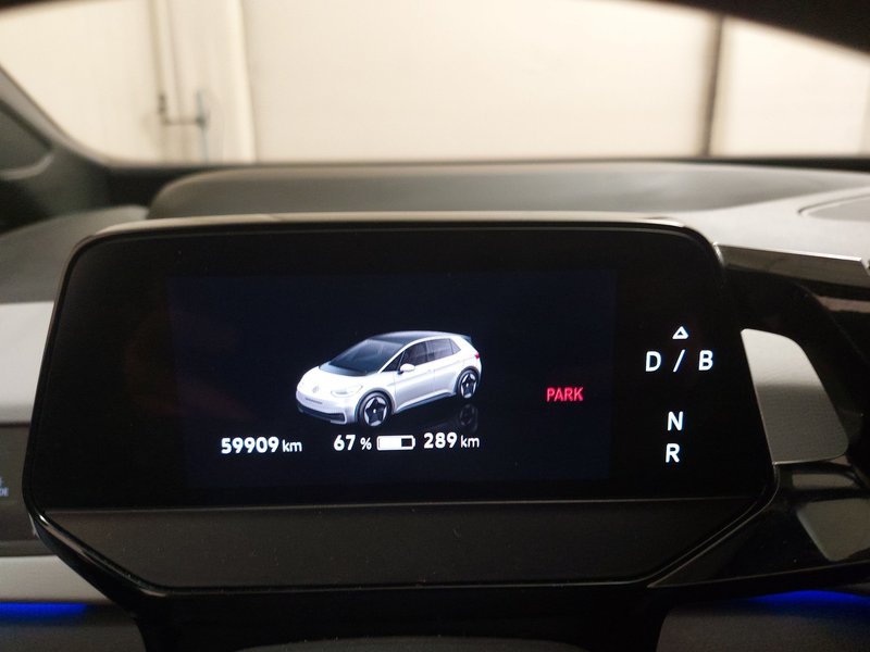 Volkswagen ID.3 Pro S • HUD • ACC — 17