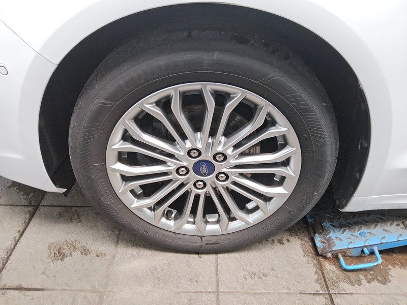 Ford Mondeo Turnier 2.0 EcoBlue automatik Titanium • ACC • LED — 10