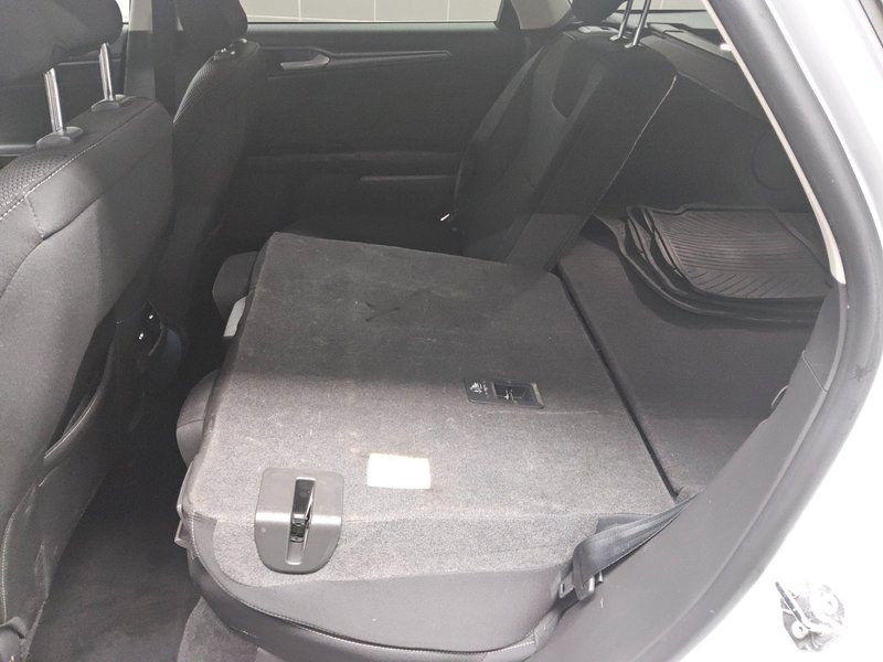 Ford Mondeo Turnier 2.0 EcoBlue automatik Titanium • ACC • LED — 12