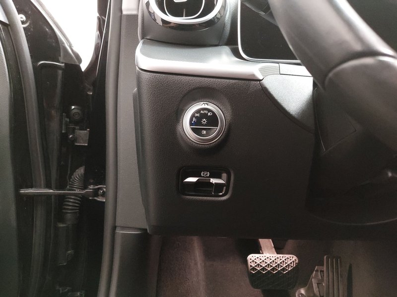 Mercedes-Benz C 220 d automatik Avantgarde • koža • AHK — 11