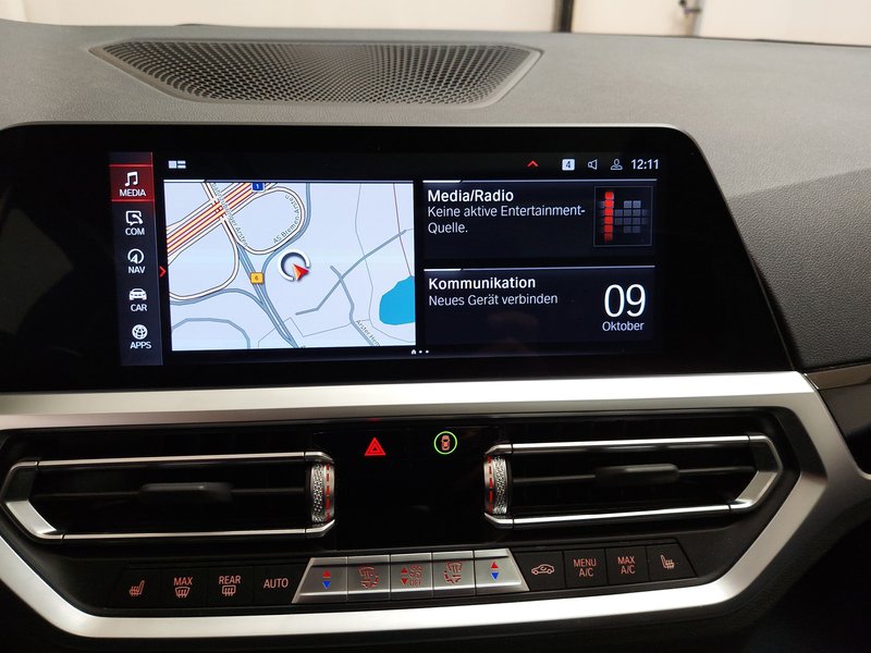 BMW 320d Touring xDrive Sport-Line automatik • ACC • AHK — 20