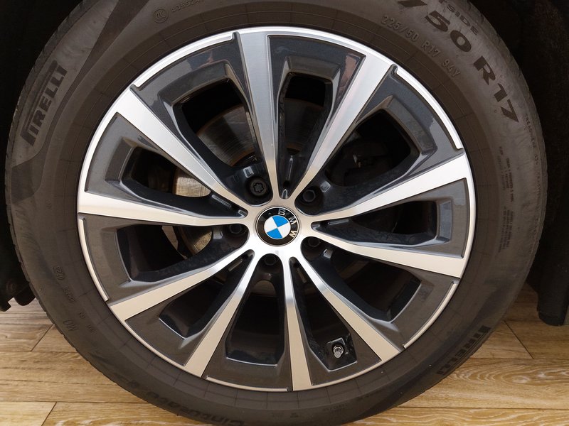 BMW 320d Touring xDrive Sport-Line automatik • ACC • AHK — 8