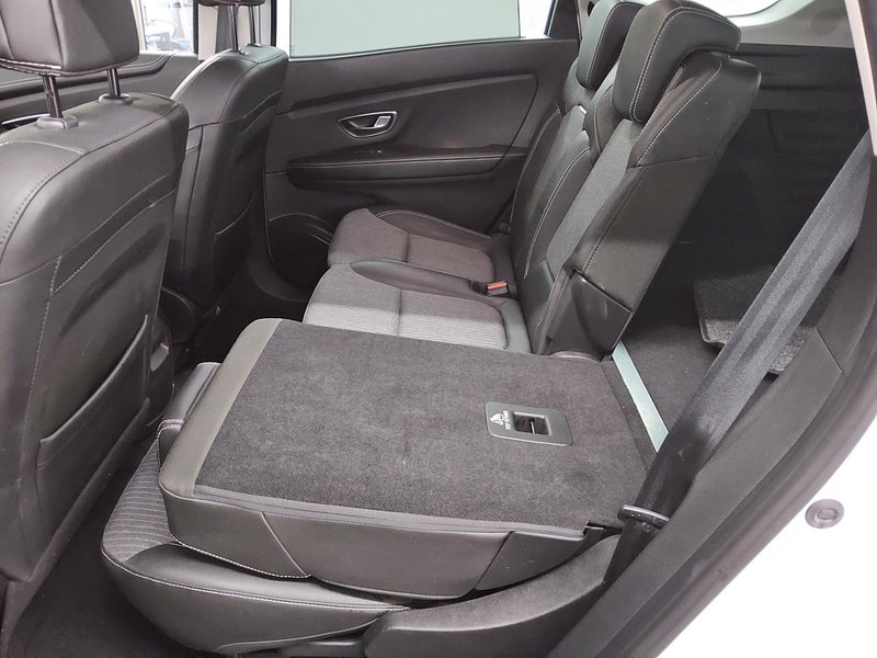 Renault Grand Scenic 1.3 TCe automatik • Full LED — 12