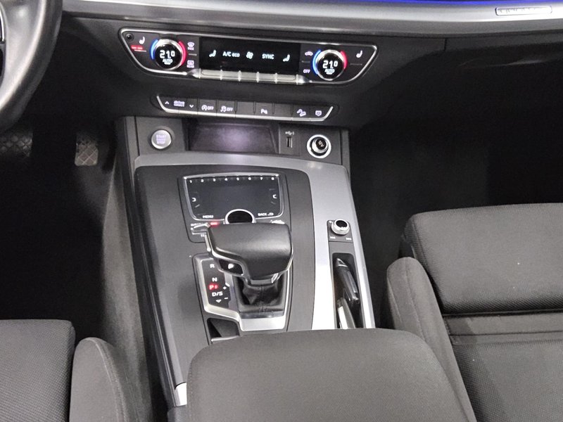 Audi Q5 50 TDI quattro sport automatik • ACC • AHK — 6