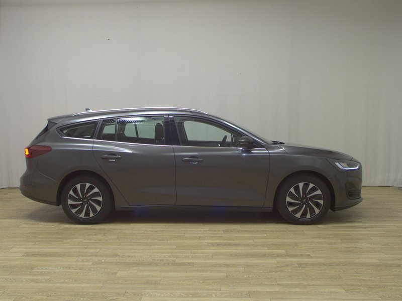 Ford Focus Turnier 1.0 EcoBoost automatik Titanium • LED • navi