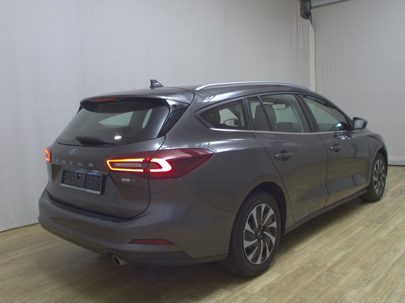 Ford Focus Turnier 1.0 EcoBoost automatik Titanium • LED • navi — 4