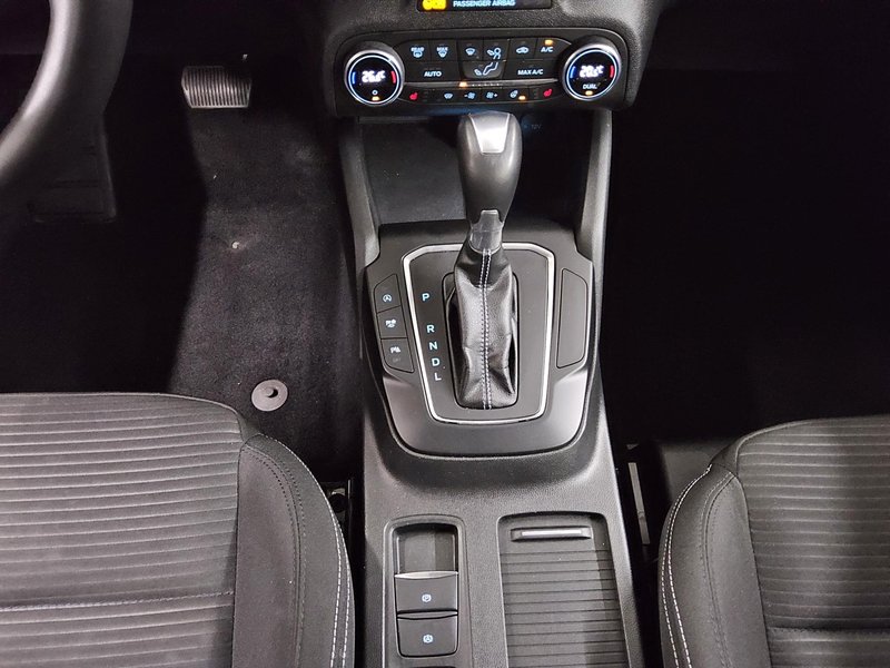 Ford Focus Turnier 1.0 EcoBoost automatik Titanium • LED • navi — 6
