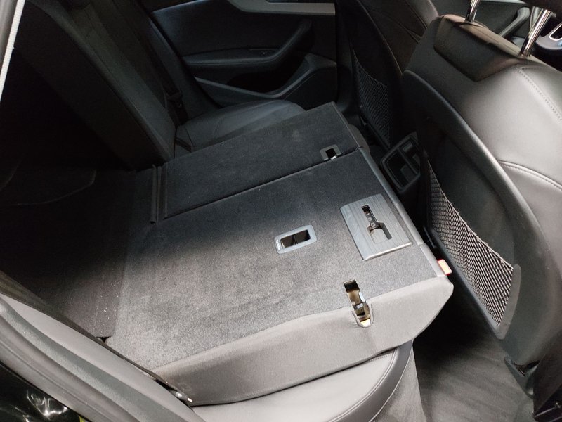 Audi A4 Avant 40 TDI advanced • LED — 11