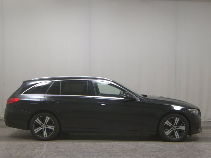 Mercedes-Benz C 220 d karavan automatik Avantgarde • Adaptivno ogibanje • ACC