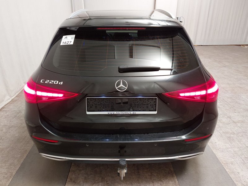 Mercedes-Benz C 220 d karavan automatik Avantgarde • Adaptivno ogibanje • ACC — 14