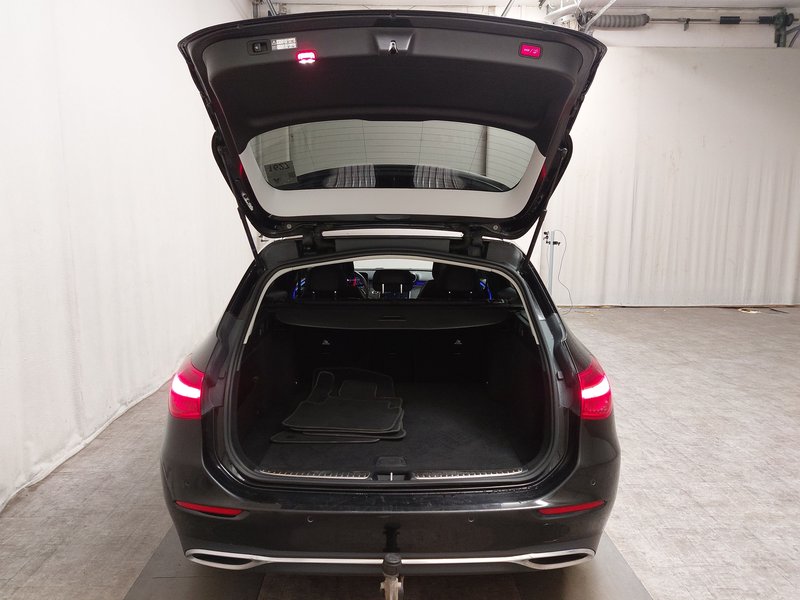 Mercedes-Benz C 220 d karavan automatik Avantgarde • Adaptivno ogibanje • ACC — 16