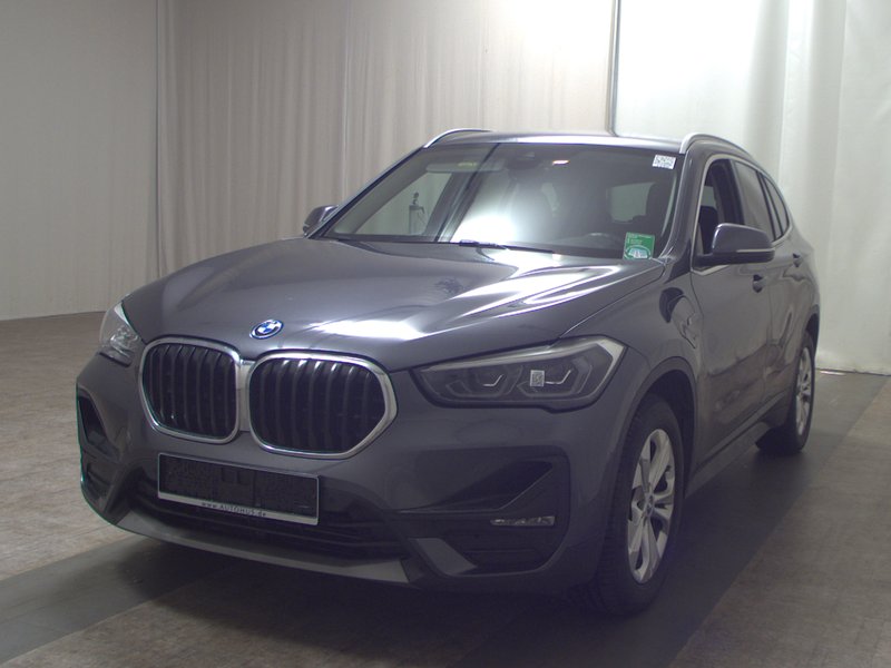 BMW X1 xDrive25e automatik Advantage • Full LED • navigacija — 2