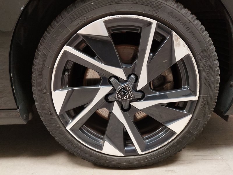 Peugeot 308 1.5 BlueHDI Allure • ACC • LED — 11