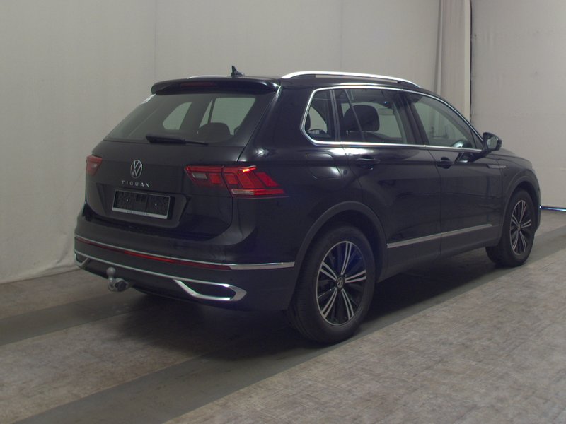 Volkswagen Tiguan 2.0 TDI automatik Elegance • ACC • Full LED — 4