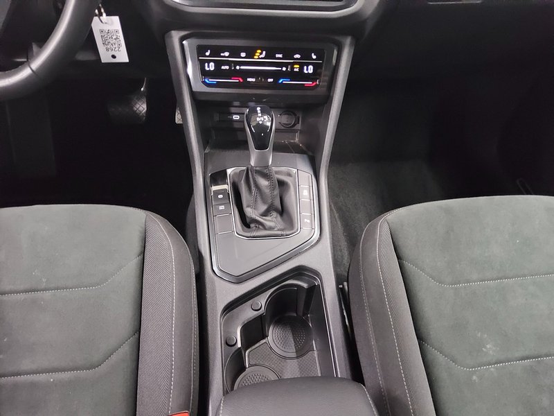 Volkswagen Tiguan 2.0 TDI automatik Elegance • ACC • Full LED — 6
