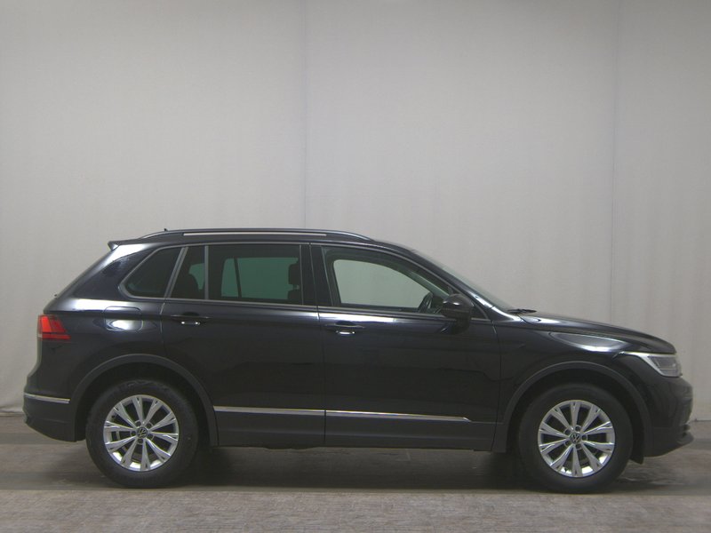 Volkswagen Tiguan 2.0 TDI Life • Full LED • AHK