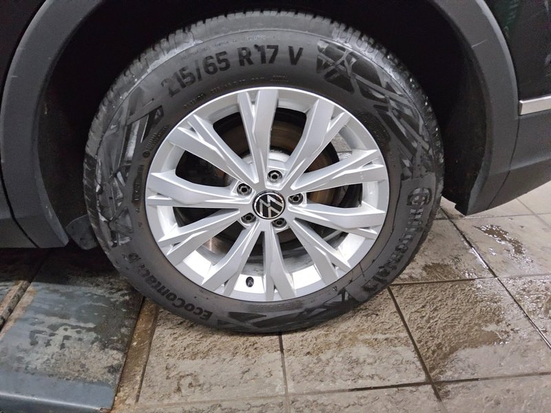 Volkswagen Tiguan 2.0 TDI Life • Full LED • AHK — 10