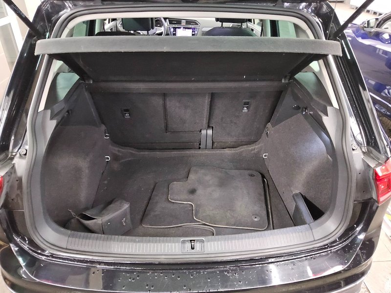 Volkswagen Tiguan 2.0 TDI Life • Full LED • AHK — 11