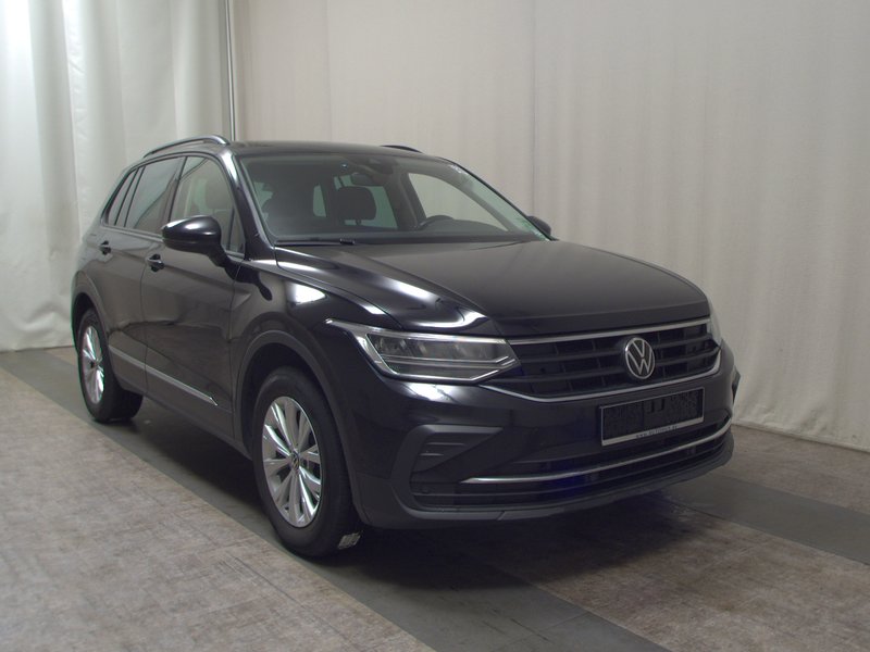 Volkswagen Tiguan 2.0 TDI Life • Full LED • AHK — 3