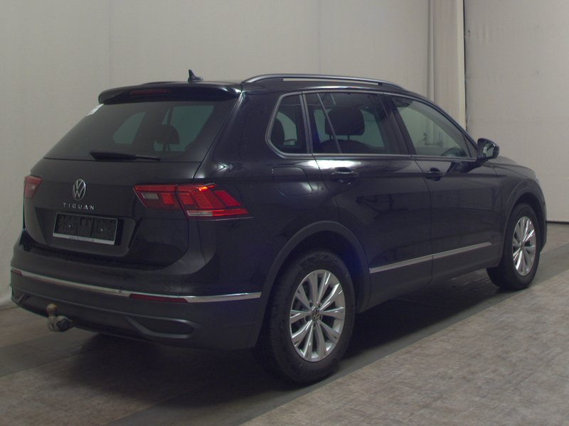 Volkswagen Tiguan 2.0 TDI Life • Full LED • AHK — 4