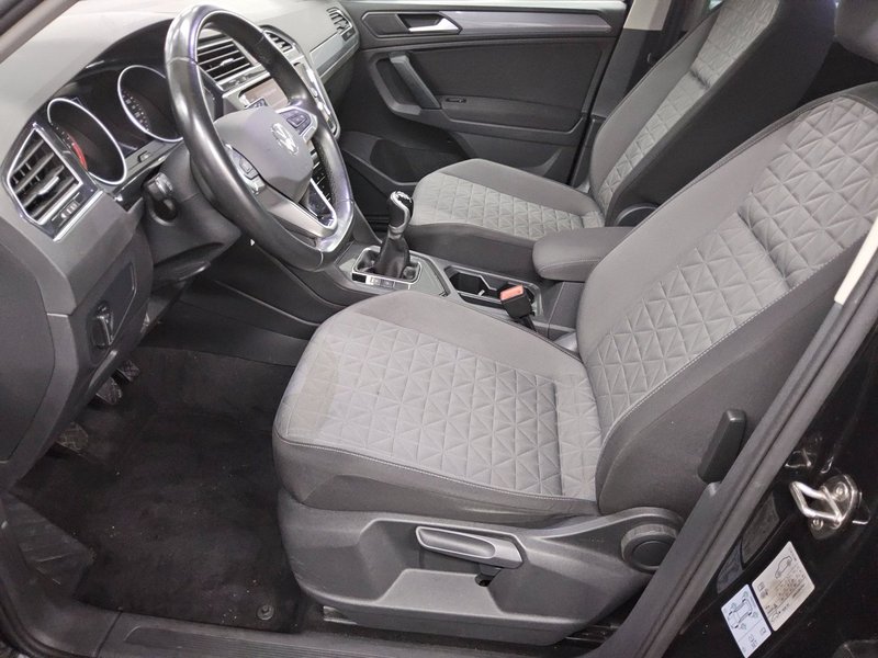 Volkswagen Tiguan 2.0 TDI Life • Full LED • AHK — 8
