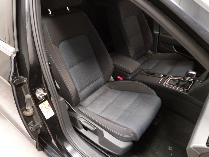 Volkswagen Passat Variant GTE 1.4 TSI automatik • ACC • LED — 10
