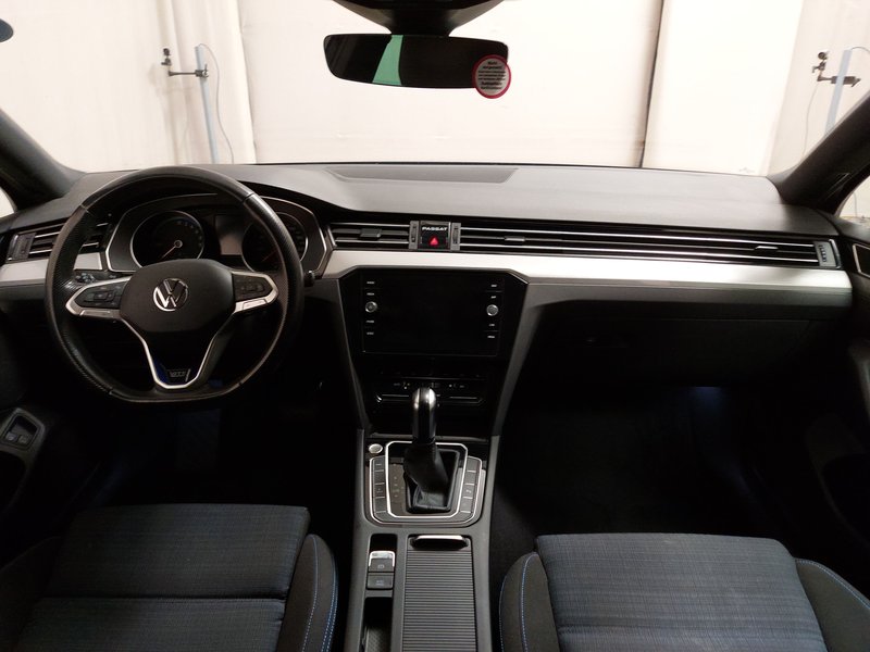 Volkswagen Passat Variant GTE 1.4 TSI automatik • ACC • LED — 17
