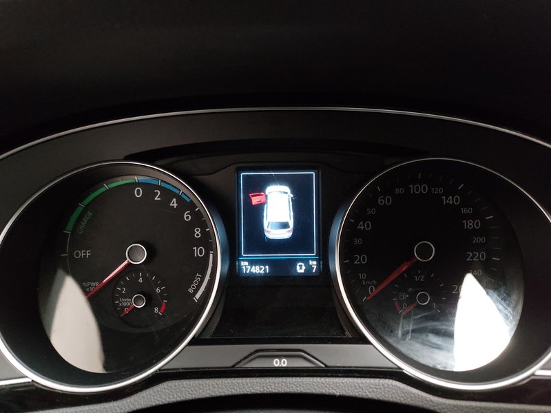 Volkswagen Passat Variant GTE 1.4 TSI automatik • ACC • LED — 21