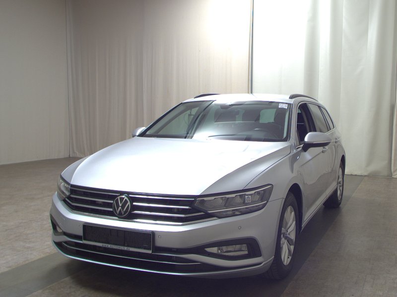 Volkswagen Passat Variant 2.0 TDI Business automatik • ACC • LED — 2