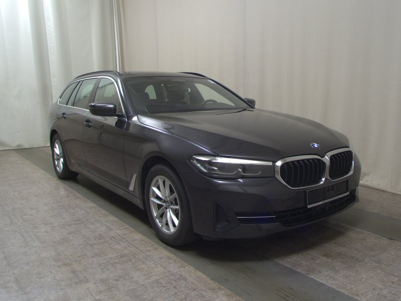 BMW 520d Touring • panorama • koža — 3