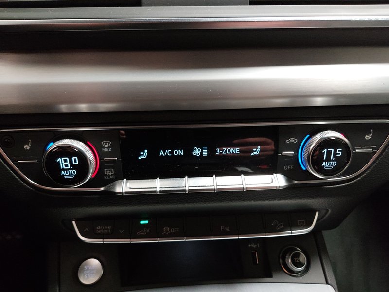 Audi Q5 50 TFSI e quattro S line automatik • ACC • LED — 20