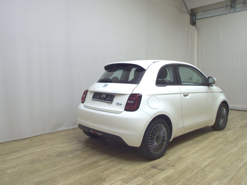 Fiat 500e • Full LED — 12