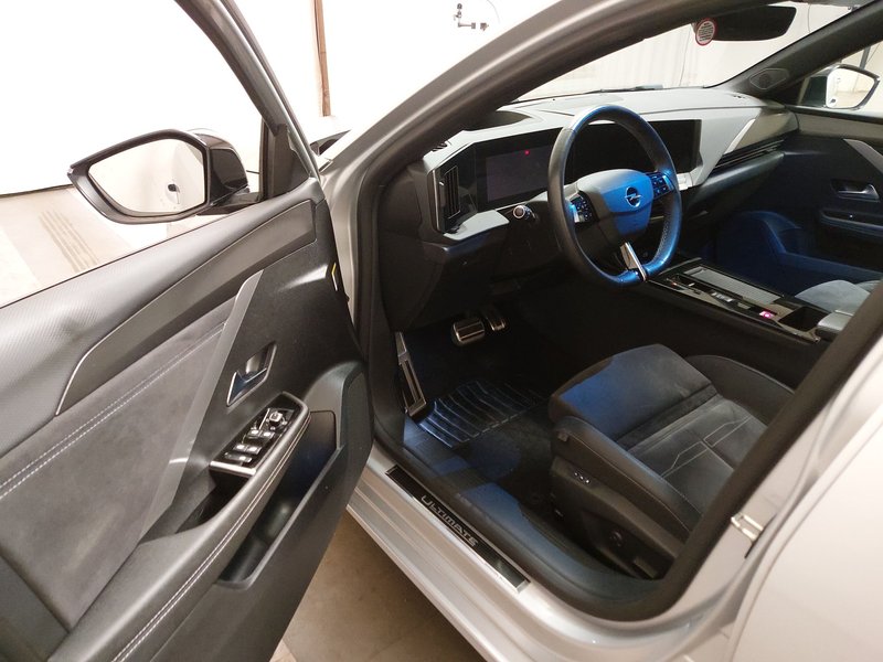 Opel Astra Sports Tourer 1.5 D automatik GS Line • panorama • AHK — 5