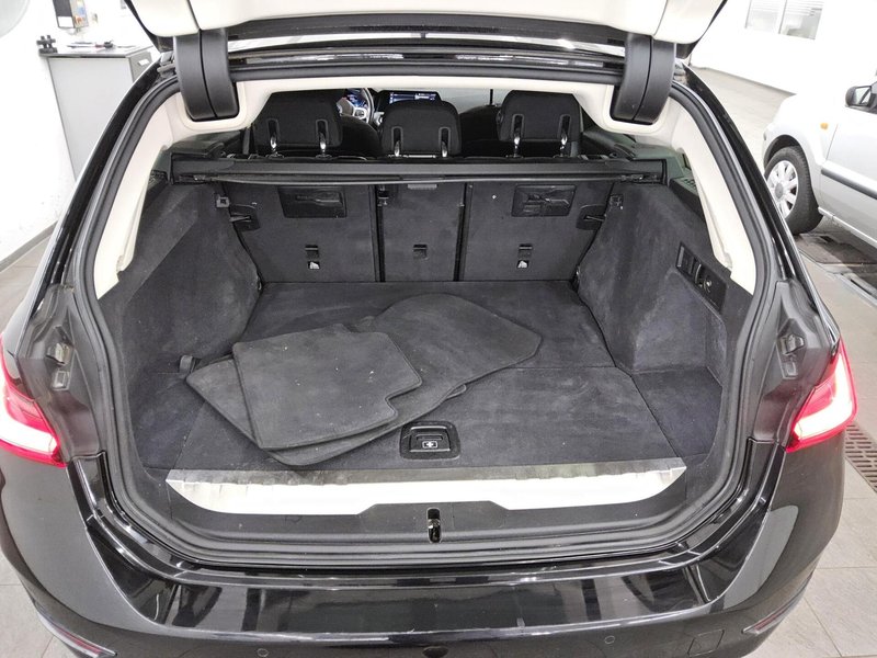 BMW 320e Touring Advantage automatik • AHK • digitalni instrumenti — 12