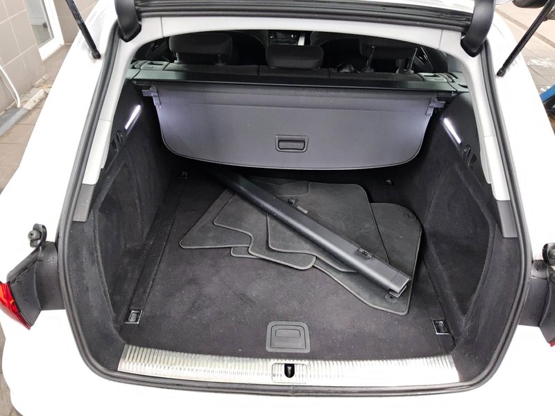 Audi A4 Avant 40 TDI automatik S line • Full LED — 11