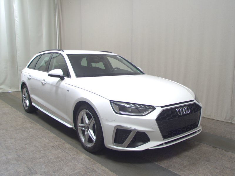 Audi A4 Avant 40 TDI automatik S line • Full LED — 3