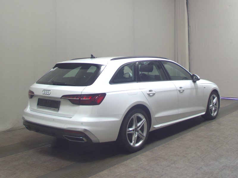 Audi A4 Avant 40 TDI automatik S line • Full LED — 4