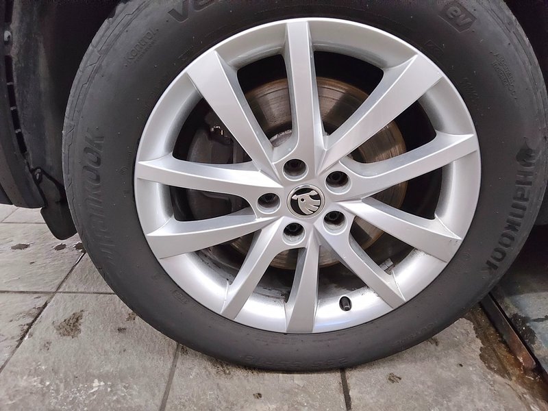 Škoda Kodiaq 2.0 TDI 4x4 automatik Style • električna peta vrata • Full LED — 10
