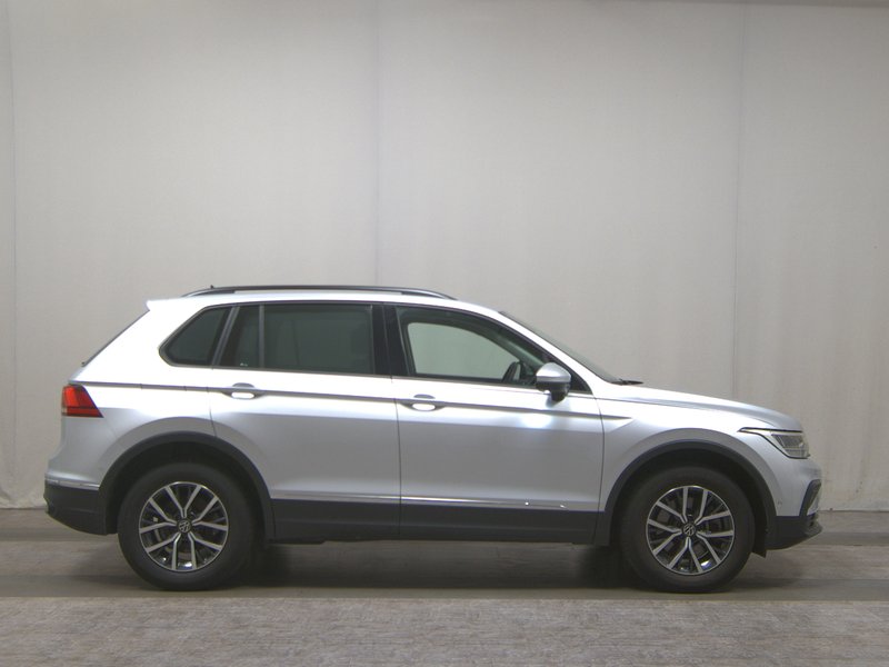 Volkswagen Tiguan 1.4 TSI eHybrid automatik Life • ACC • AHK