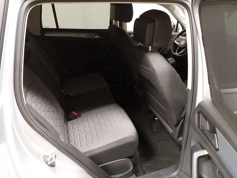 Volkswagen Tiguan 1.4 TSI eHybrid automatik Life • ACC • AHK — 12