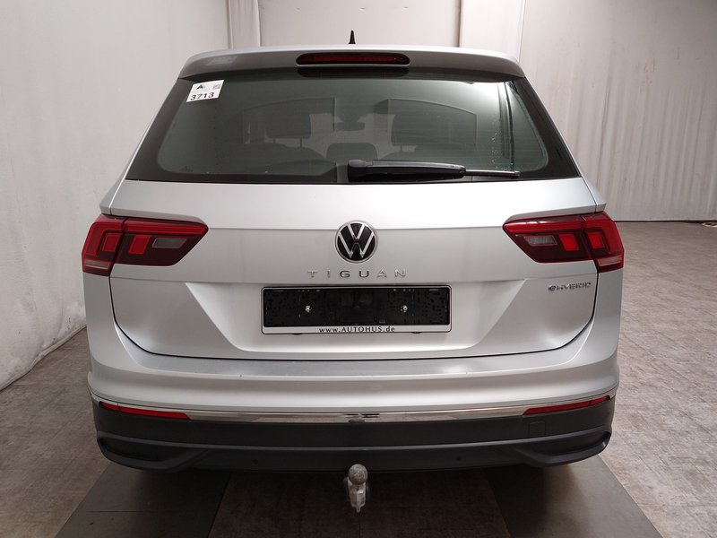 Volkswagen Tiguan 1.4 TSI eHybrid automatik Life • ACC • AHK — 14